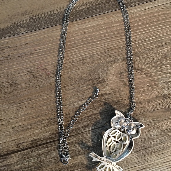 Owl Pendant - Jewelled with 24" Chain - Picture 7 of 9